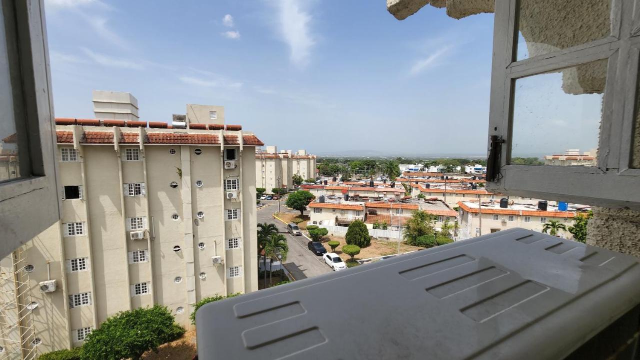 Oaklands Oasis Apartment Kingston Exterior photo